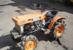   Kubota B6000 /